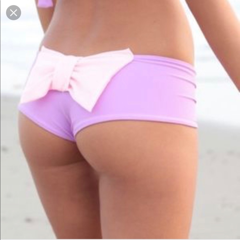 Bikini bottoms